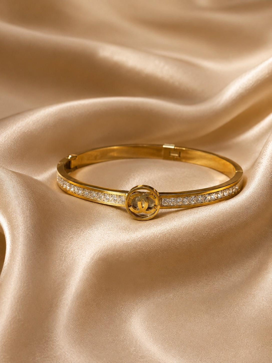 Luxury Gold Crystal Cuff