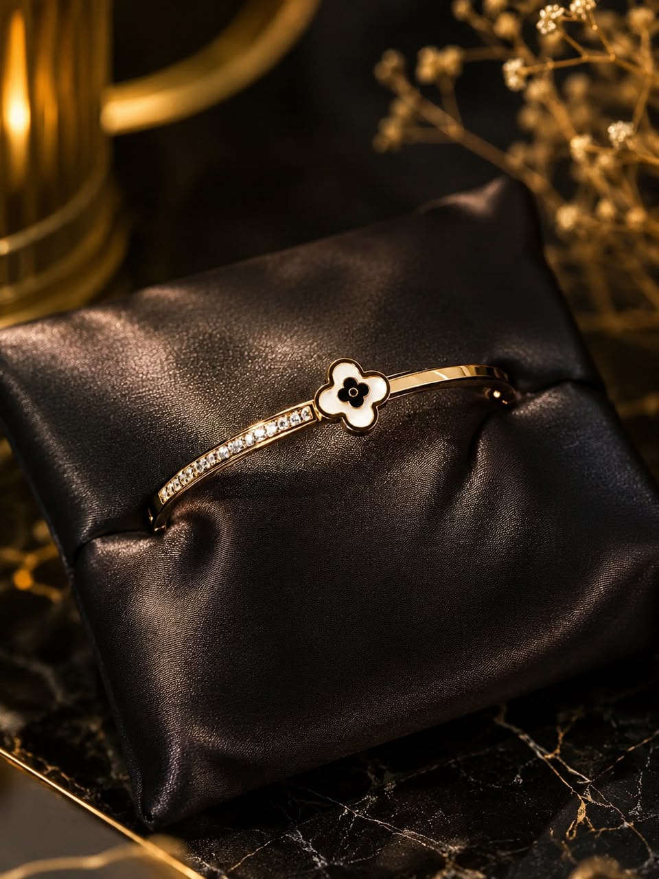 Luxury Clover Crystal Bangle